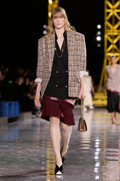 Look 31